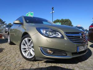 Opel Insignia ST 2.0CDTi Cosmo Fevereiro/15 - à venda -
