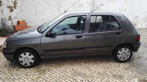 Renault Clio 1.9 diesel 5 lugares Março/93 - à venda -