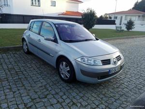 Renault Mégane 105cv Novembro/03 - à venda - Ligeiros