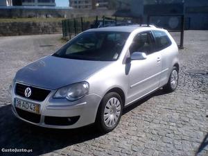 VW Polo cc com AC Agosto/05 - à venda - Ligeiros