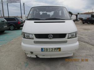 VW Transporter 2.4 diesel 9 lugares Agosto/00 - à venda -