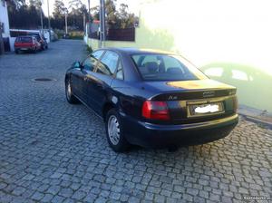 Audi A4 1.9 TDI bom estado Outubro/95 - à venda - Ligeiros