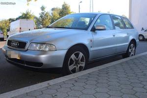 Audi A4 1.9 tdi 110cv avant Abril/96 - à venda - Ligeiros