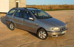 Fiat Palio Weekend 1.7 td 70 Agosto/99 - à venda - Ligeiros