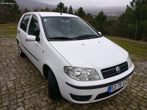 Fiat Punto 1.3 JTD A.c Janeiro/04 - à venda - Ligeiros