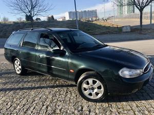 Ford Mondeo v estimada Agosto/97 - à venda - Ligeiros