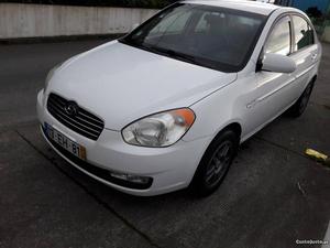 Hyundai Accent Accento Abril/07 - à venda - Ligeiros