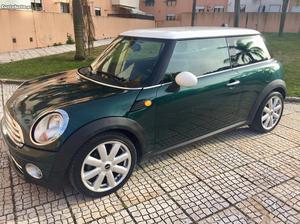 MINI Cooper Cooper D Outubro/08 - à venda - Ligeiros