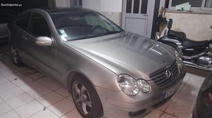Mercedes-Benz C  cdi sportcoupe Julho/04 - à venda -