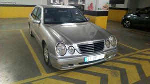 Mercedes-Benz E 320 avantgarde Janeiro/00 - à venda -