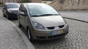 Mitsubishi Colt 5 portas Outubro/07 - à venda - Ligeiros