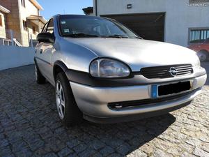 Opel Corsa corsa B Fevereiro/98 - à venda - Ligeiros