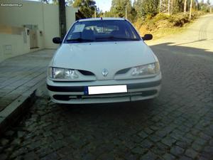 Renault Mégane Nacional economico Dezembro/96 - à venda -
