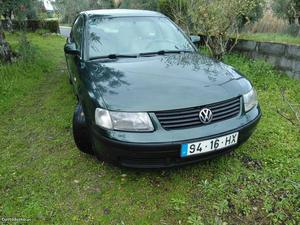 VW Passat 1.9 tdi Maio/97 - à venda - Ligeiros Passageiros,