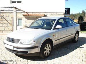 VW Passat 1.9TDI 110cv Julho/97 - à venda - Ligeiros