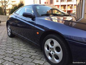 Alfa Romeo GTV 1.8 Ts Abril/99 - à venda - Descapotável /