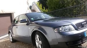 Audi A4 2.5 tdi quattro Junho/03 - à venda - Ligeiros