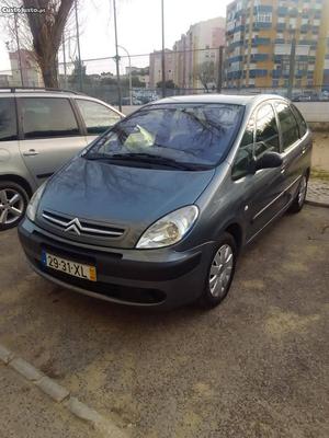 Citroën Picasso 1.6 Hdi Maio/04 - à venda - Comerciais /