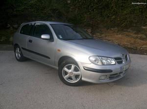 Nissan Almera 2.2 ddti a/c Outubro/02 - à venda -