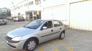 Opel Corsa dti 5 portas Dezembro/01 - à venda -