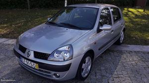 Renault Clio 1.5 dci Outubro/01 - à venda - Ligeiros