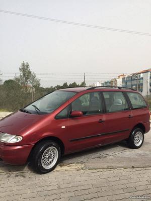 Seat Alhambra 1.9tdi 7lugares Fevereiro/99 - à venda -