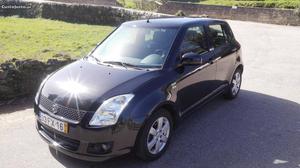 Suzuki Swift 1.3 ddis Junho/08 - à venda - Ligeiros