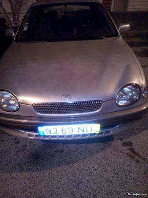 Toyota Corolla 1.4 trocas Junho/99 - à venda - Ligeiros