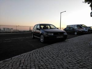 VW Golf 1.6 Abril/98 - à venda - Ligeiros Passageiros,