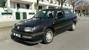 VW Vento C/ Direçao Assistida Março/94 - à venda -