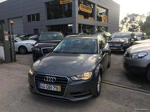 Audi A3 sportback 1.6 tdi Maio/15 - à venda - Ligeiros