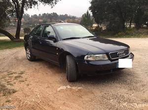 Audi A4 1.9TDI 110 cv Dezembro/97 - à venda - Ligeiros