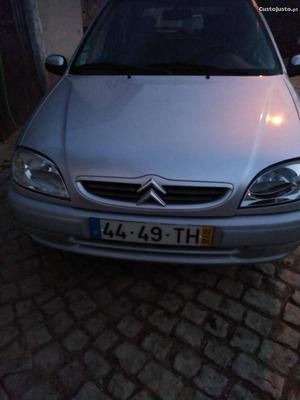 Citroën Saxo Carro Abril/02 - à venda - Ligeiros