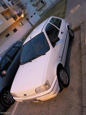 Ford Fiesta 1.1 impecável Agosto/93 - à venda - Ligeiros