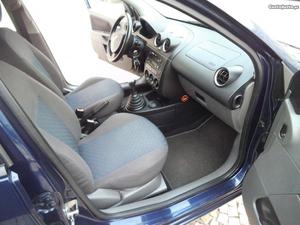 Ford Fiesta 1.4-1dono-só km Junho/02 - à venda -