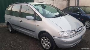 Ford Galaxy 1.9 TDi 7 lugares Abril/99 - à venda -