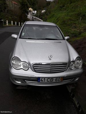 Mercedes-Benz C 200 C200 Junho/05 - à venda - Ligeiros