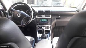 Mercedes-Benz C 220 CDI avangard Março/05 - à venda -
