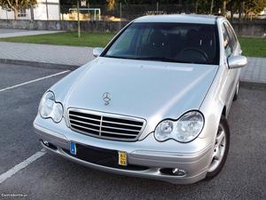 Mercedes-Benz C 220 Elegance Março/01 - à venda - Ligeiros