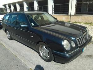 Mercedes-Benz E 300 Avantgarde Abril/98 - à venda -