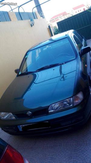 Nissan Almera 1.4 Março/96 - à venda - Ligeiros