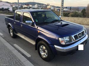 Nissan Navara 2.5 td c/d Novembro/01 - à venda - Pick-up/