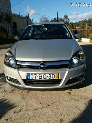 Opel Astra cdti sw Maio/06 - à venda - Ligeiros