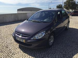 Peugeot  XS Premium 5P Março/02 - à venda -