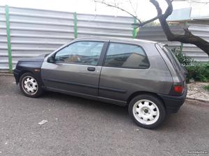 Renault Clio 1.9D Kit Williams Março/95 - à venda -