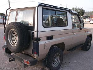 Toyota BJ 73 lj73lv Janeiro/89 - à venda - Pick-up/