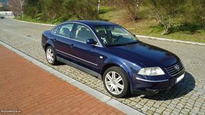 VW Passat 1.9 TDi 130 Highline Maio/01 - à venda - Ligeiros