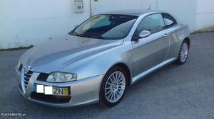 Alfa Romeo GT 1.9 JTD M-JET Fevereiro/05 - à venda -