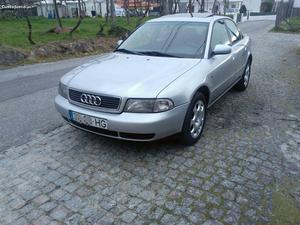 Audi A4 1.6i preco fixo Setembro/96 - à venda - Ligeiros