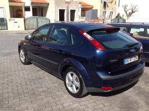 Ford Focus 1.6 TDCI Fevereiro/05 - à venda - Ligeiros